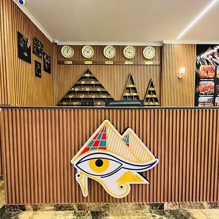 Shadow Pyramids Suites And Jacuzzi Kafret el-Gabal Exteriör bild