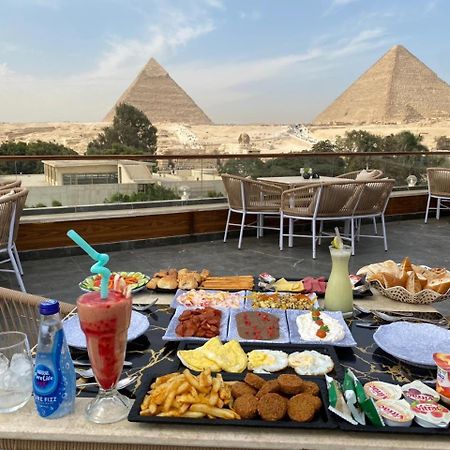 Shadow Pyramids Suites And Jacuzzi Kafret el-Gabal Exteriör bild