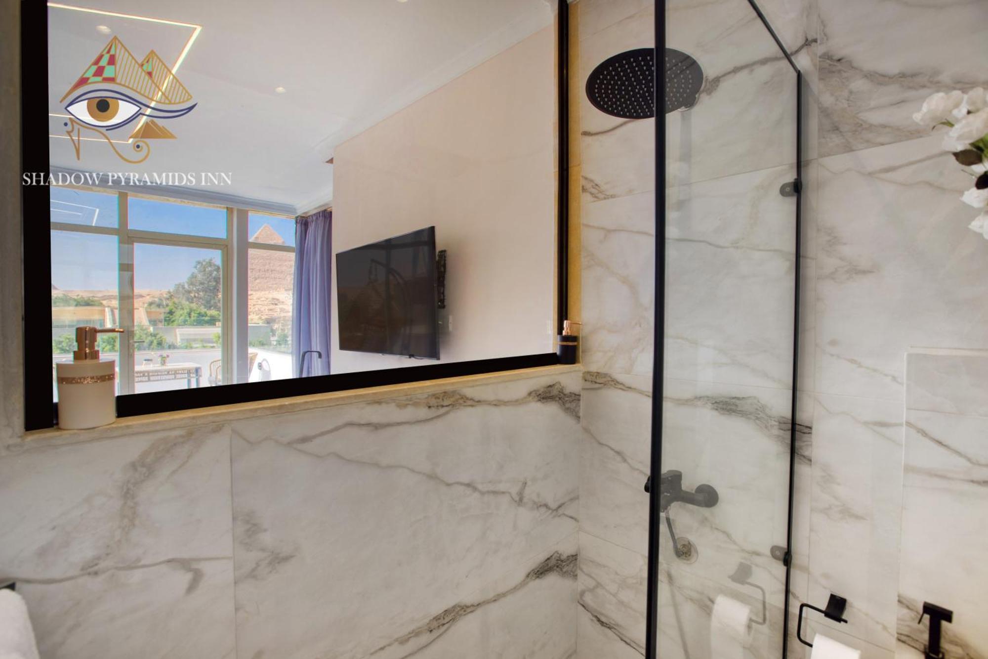 Shadow Pyramids Suites And Jacuzzi Kafret el-Gabal Exteriör bild