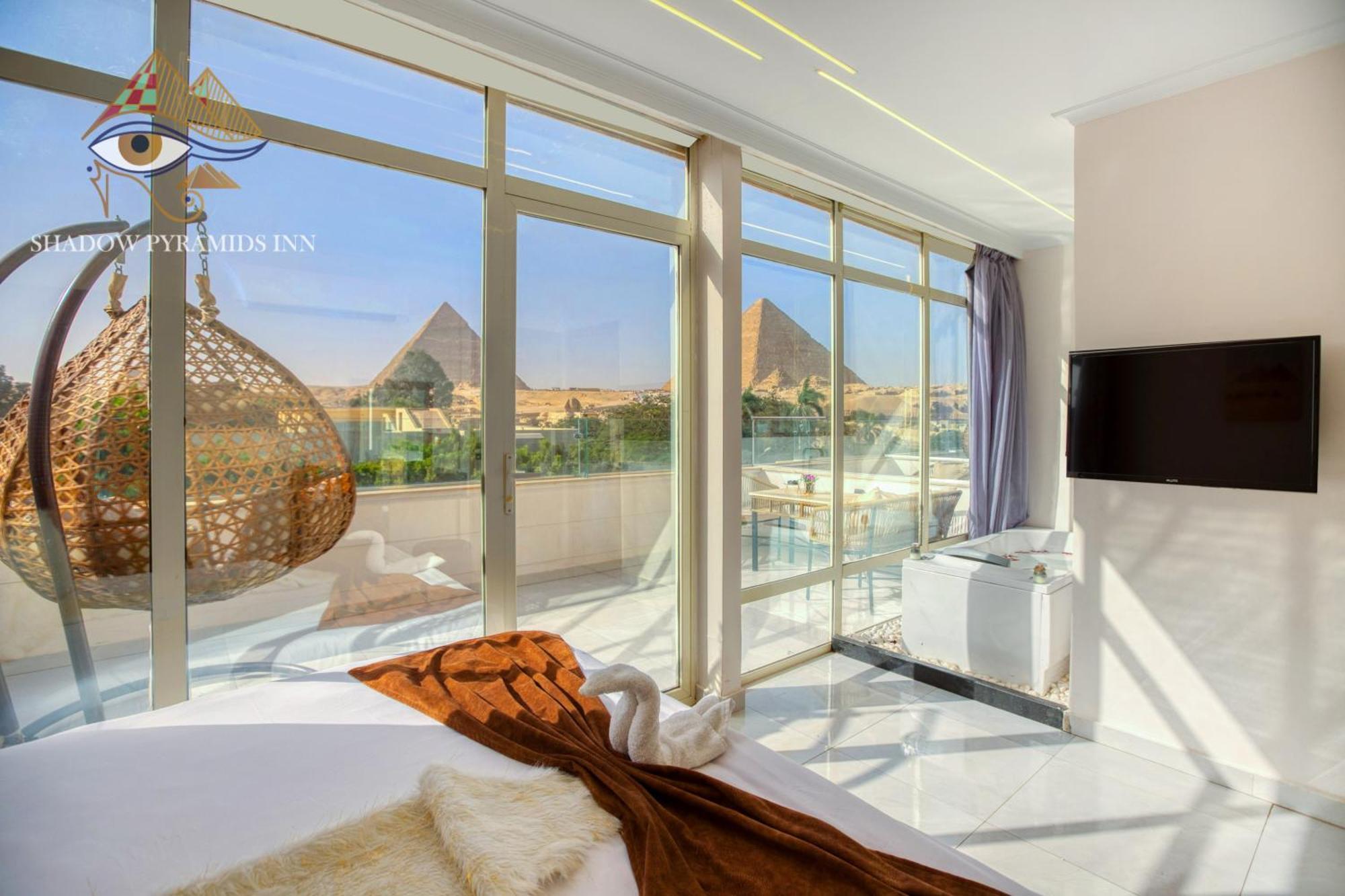 Shadow Pyramids Suites And Jacuzzi Kafret el-Gabal Exteriör bild