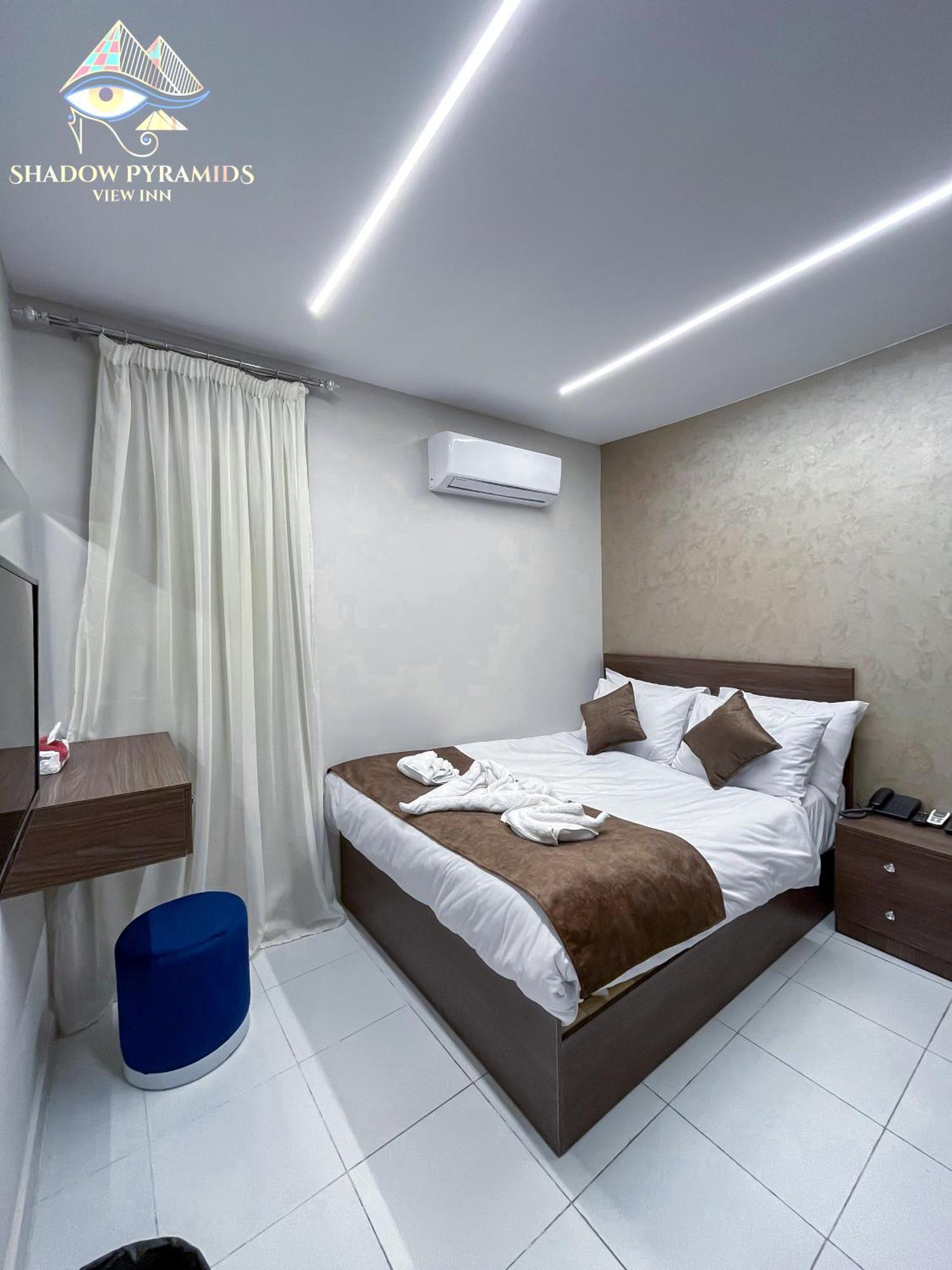 Shadow Pyramids Suites And Jacuzzi Kafret el-Gabal Exteriör bild