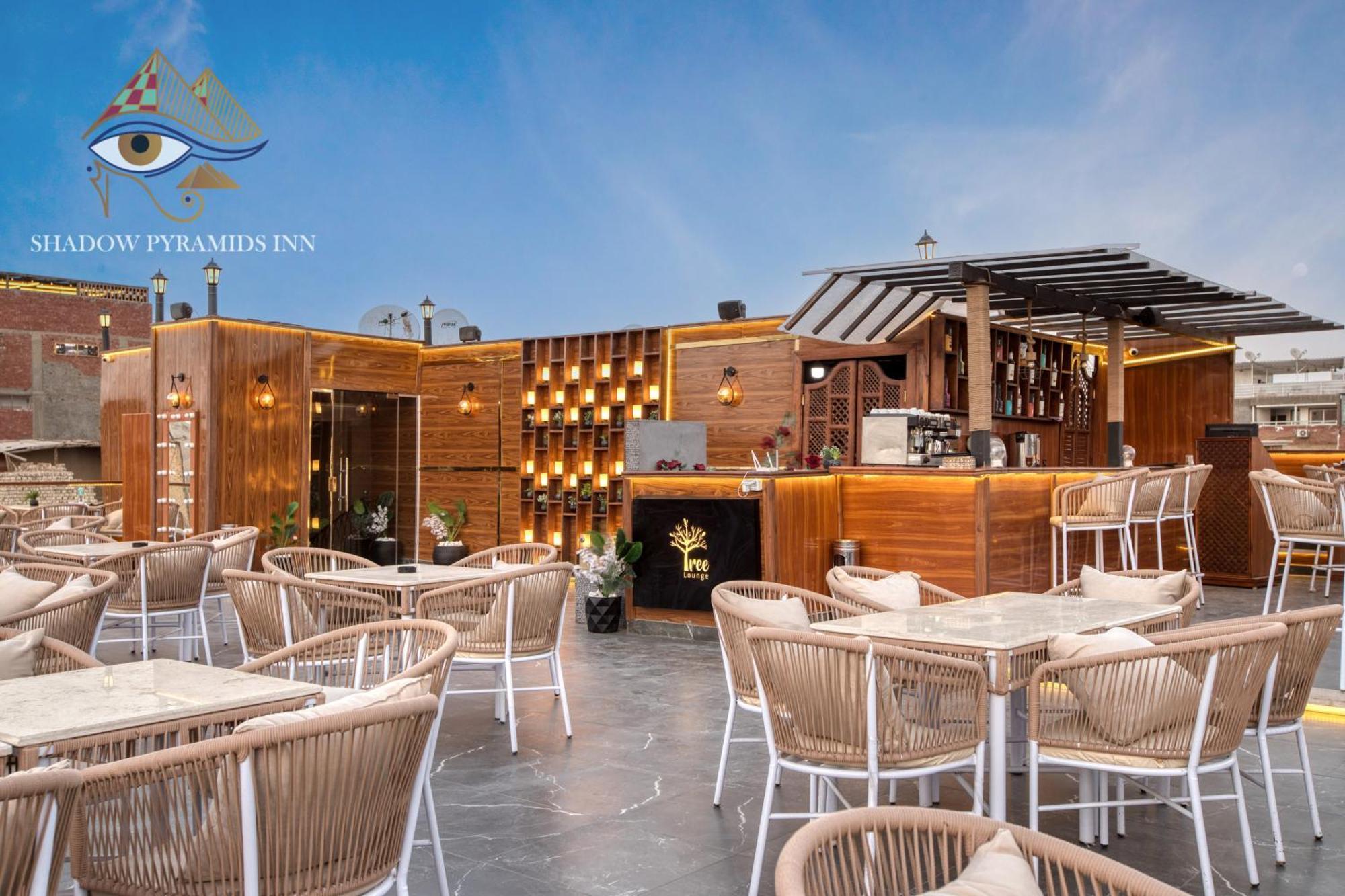 Shadow Pyramids Suites And Jacuzzi Kafret el-Gabal Exteriör bild