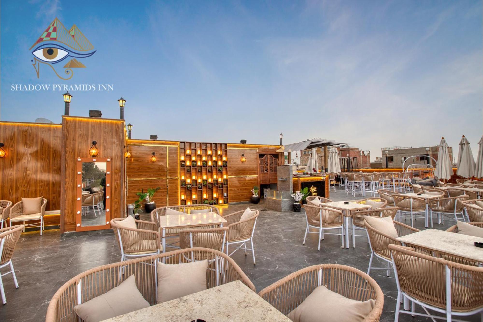 Shadow Pyramids Suites And Jacuzzi Kafret el-Gabal Exteriör bild