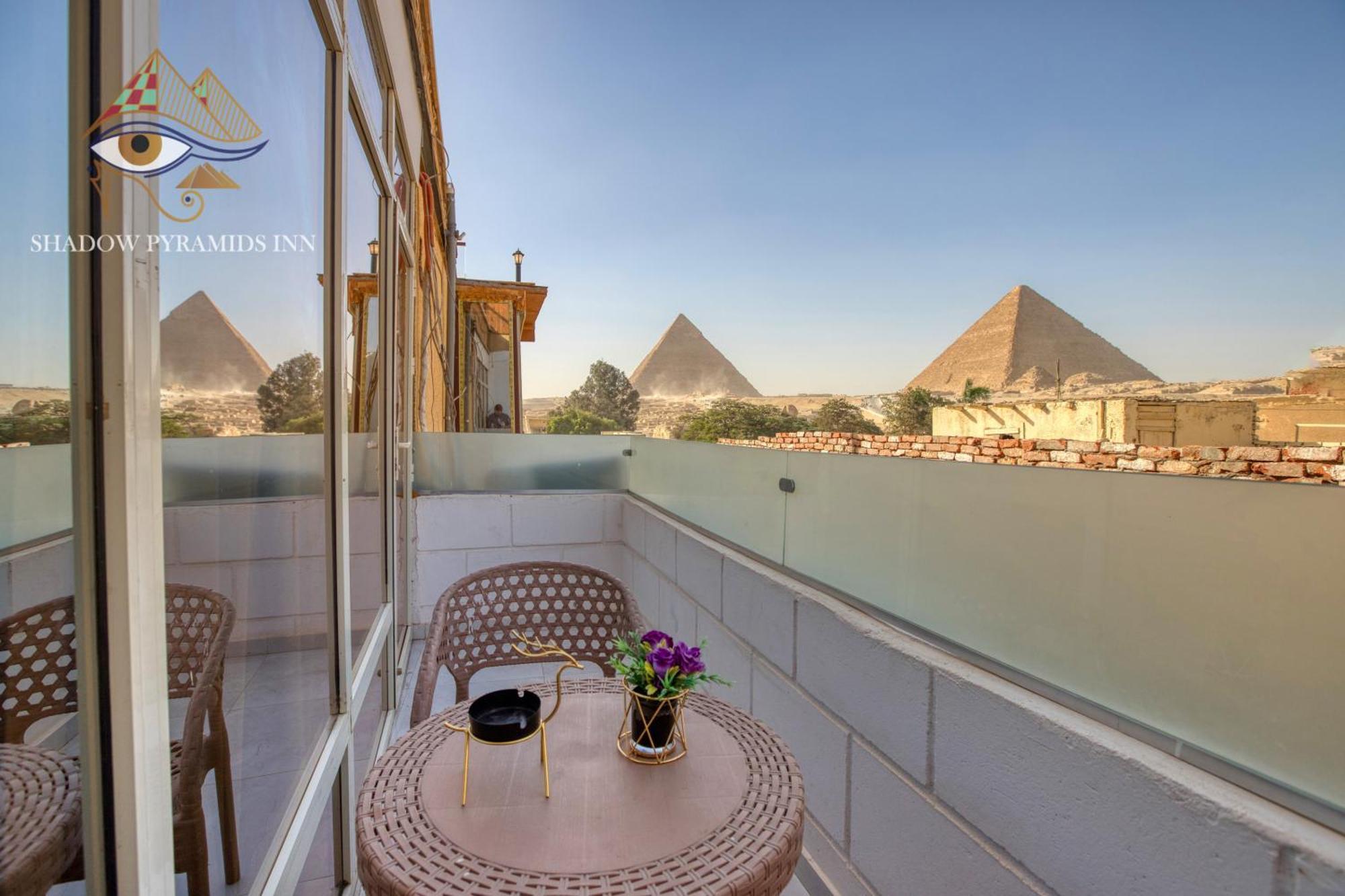 Shadow Pyramids Suites And Jacuzzi Kafret el-Gabal Exteriör bild